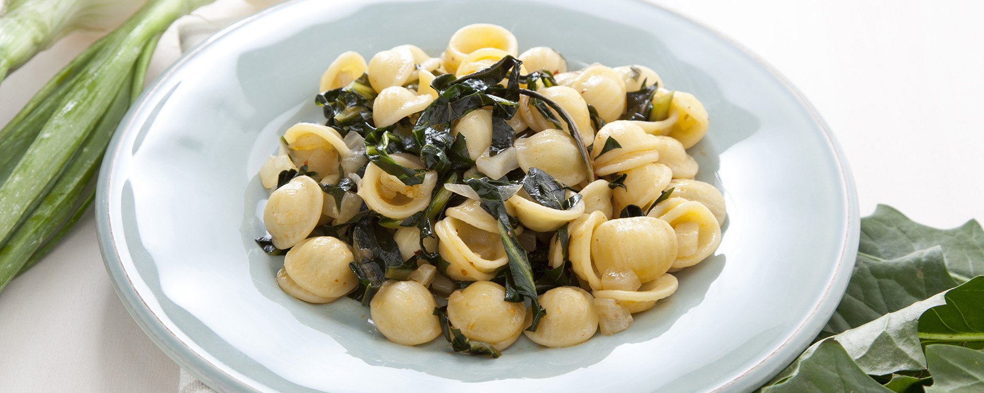 Orecchiette mit Chicorée, Fenchel und Anduja