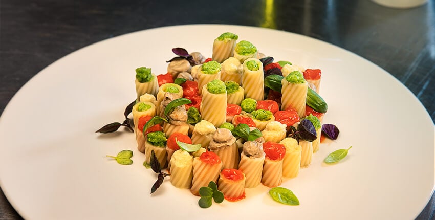 Plate Photo Tortiglioni with Spring Vegetables