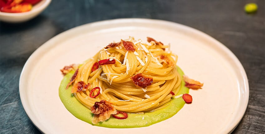 Spaghettoni à l'ail et à l'huile