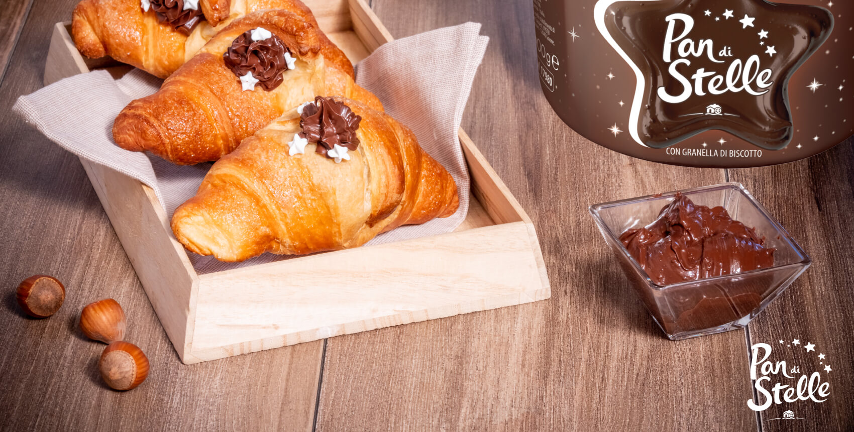 Cornetti farciti con crema pan di stelle e mascarpone
