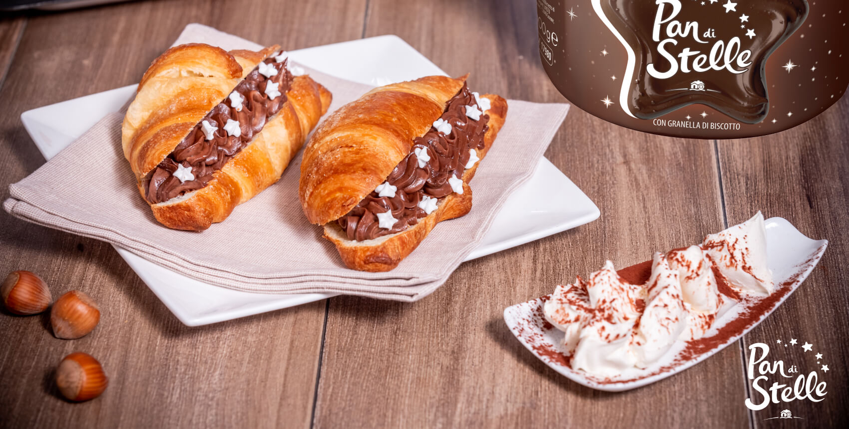 Cornetti farciti con crema pan di stelle e mascarpone